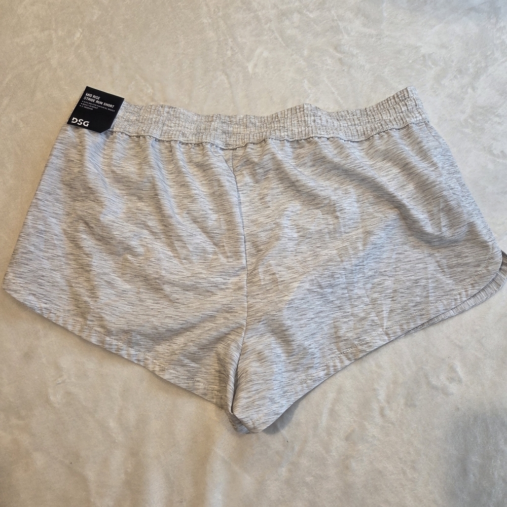 DSG Women's Stride Mid-Rise Shorts Large White Gray New Running Yoga Workout - Picture 5 of 9